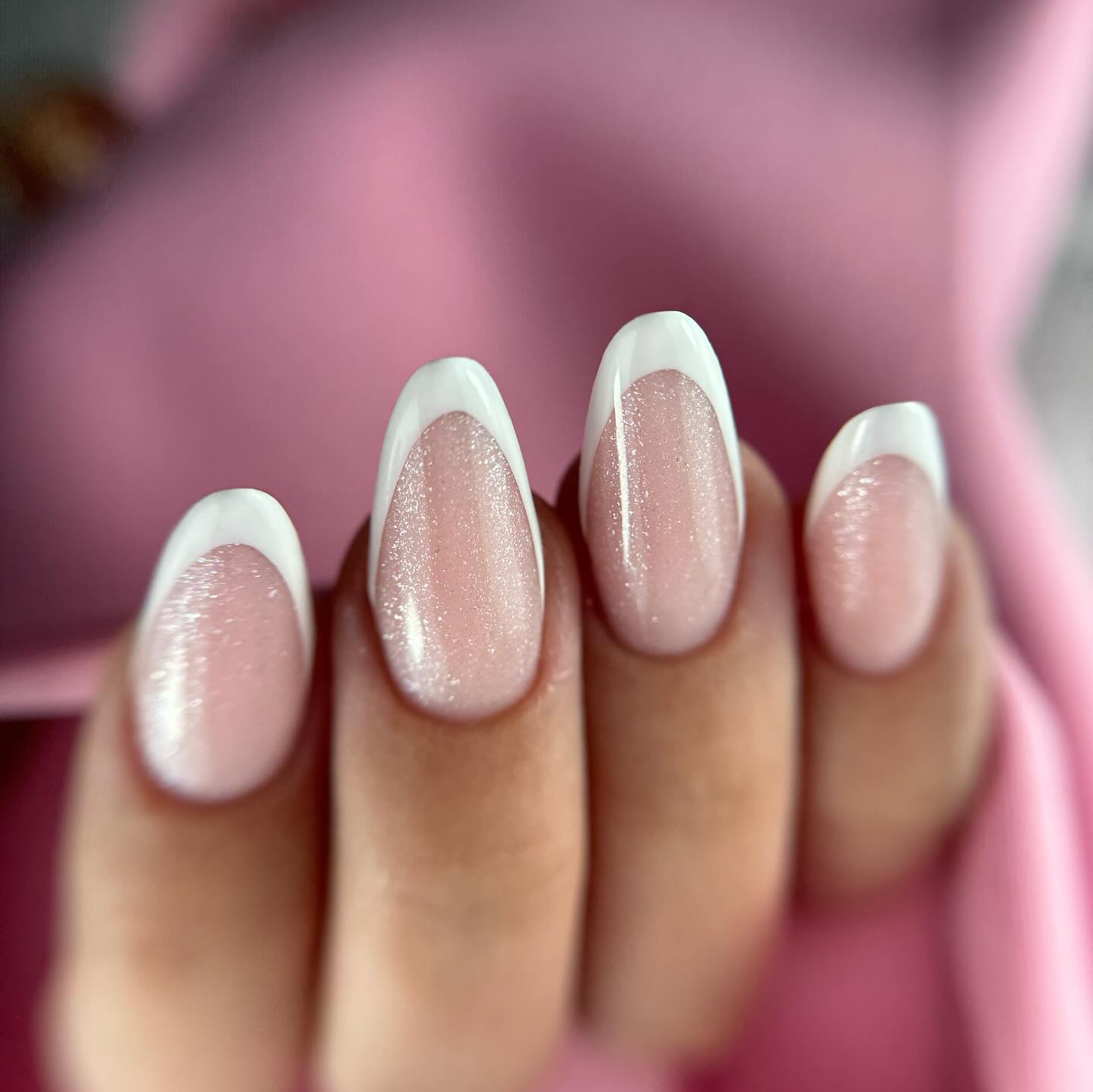 Migdałki, french i delikatne bling
